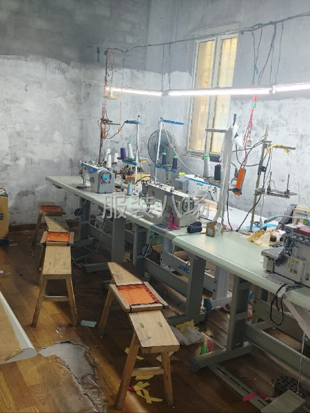 本廠常年生產各內：男裝、休閑裝、女裝、時裝、童裝、校服等-第7張圖片