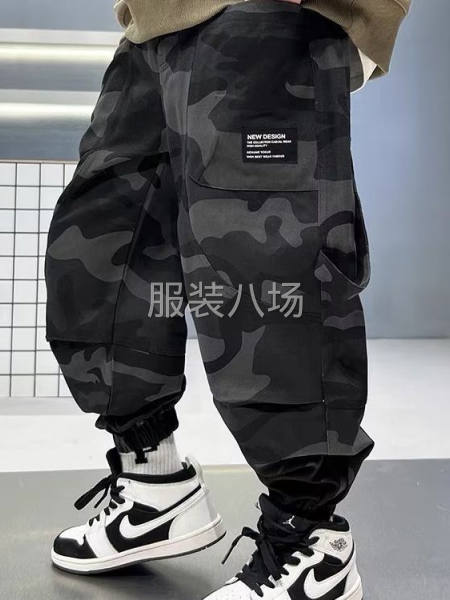寻找梭织裤子加工厂，专业工装多袋裤子工厂-第2张图片