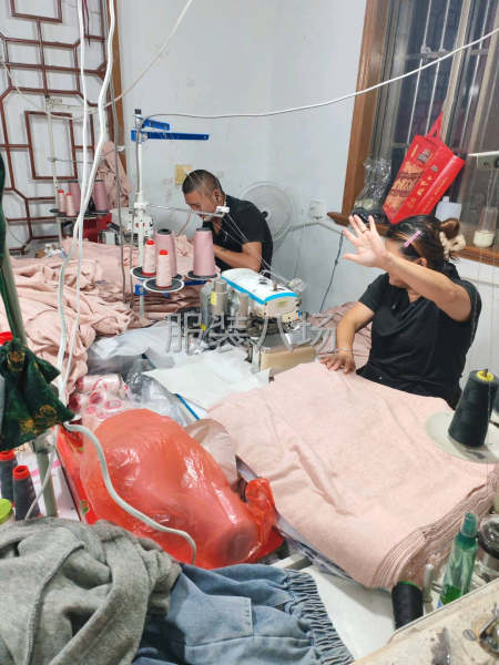 本廠以打底衫，衛(wèi)衣，系列為主-第5張圖片
