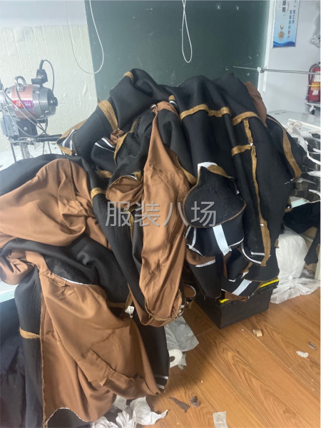 專做尼子大衣，一直到年底-第5張圖片