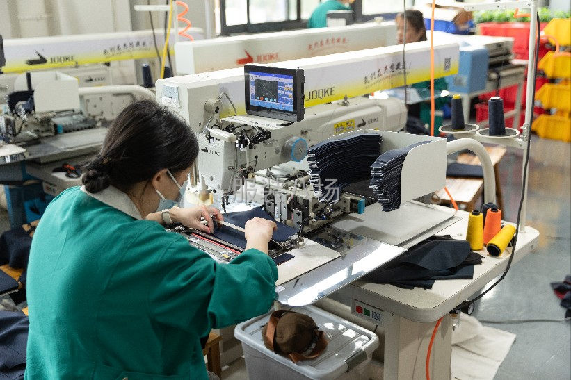 實(shí)力正規(guī)服裝企業(yè)承接各種訂單-第5張圖片