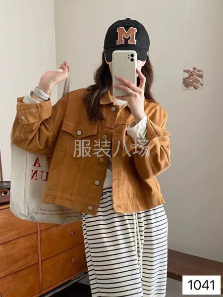 市場貨女裝上衣，做工仔細-第1張圖片