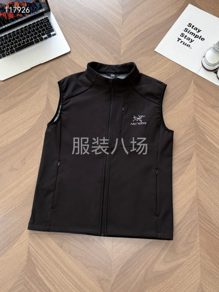 秋冬款薄绒户外背心上新 ARC'TERYX-第3张图片