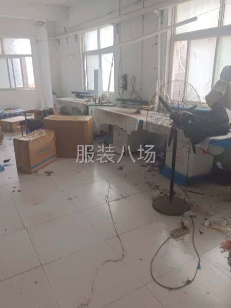 服装厂整厂转让：平车杰克A5E14台，锁边机杰克C4自动断线-第3张图片