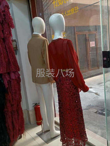 寻服装店合作，工厂免费铺货-第1张图片