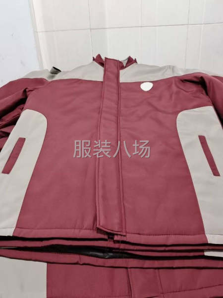 校服棉服沖鋒衣，有一體棉，有可拆卸兩件套。-第2張圖片