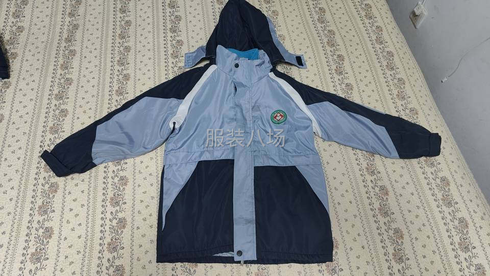 校服棉服沖鋒衣，有一體棉，有可拆卸兩件套。-第3張圖片