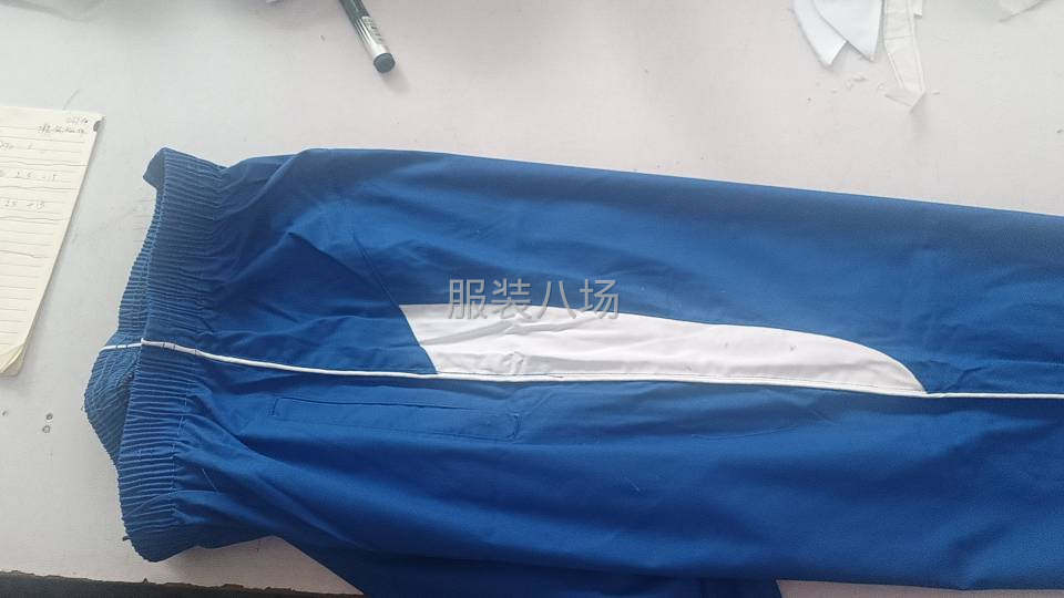 校服外发     款式简单-第2张图片