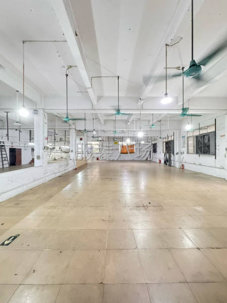 板橋一樓廠房出租（原房東實量面積租金超便宜）-第2張圖片