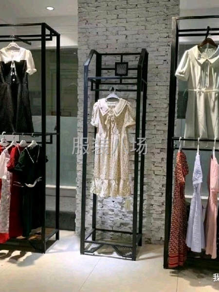 高价收购服装库存尾货处理-第2张图片