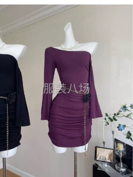 做针织女装纯棉上衣和连衣裙整件-第1张图片