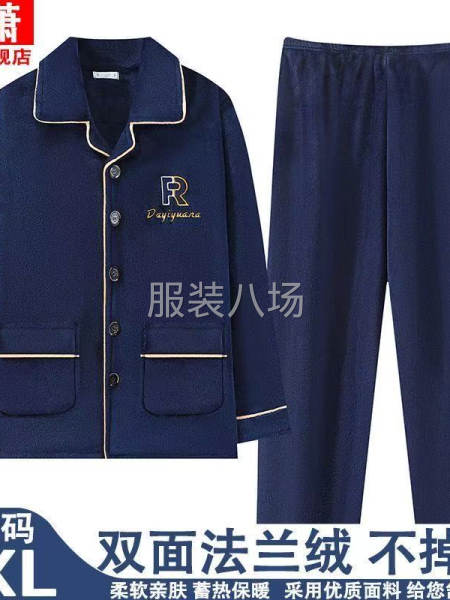 绒套男装数量大约有2万件-第1张图片