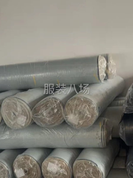 裤子流水车位-第1张图片