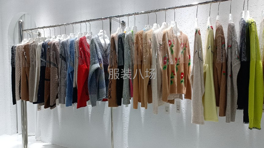 专业：ODMOEM 针织衫羊毛衫羊绒衫一体无缝衫针织毯针织帽-第5张图片