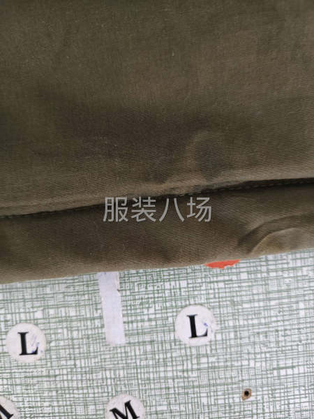 熟練女裝縫紉工-第1張圖片