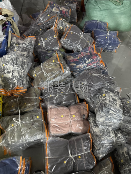 牛仔馬甲 各種花色 400件左右-第2張圖片