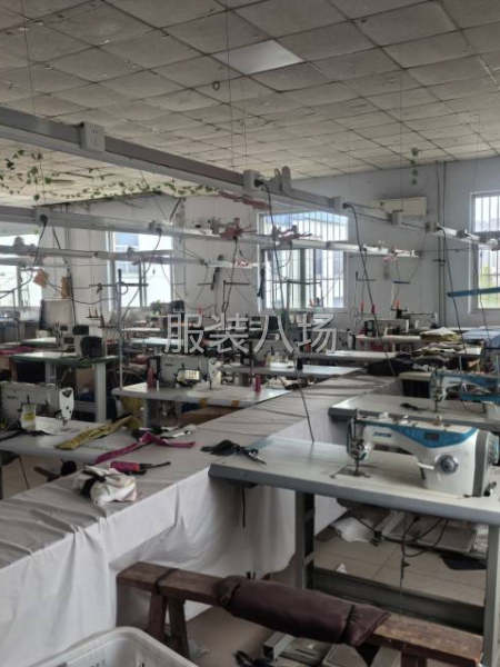 服裝廠設(shè)備整體轉(zhuǎn)讓-第1張圖片