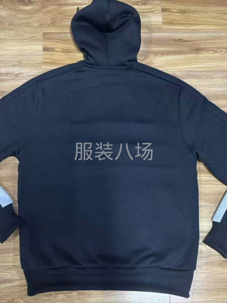 需要专业针织系列锁边俩名，货源充足，工资准时，全年上浮10%-第1张图片