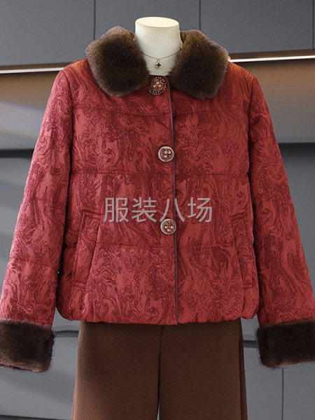 八达市场妈妈着棉衣-第4张图片