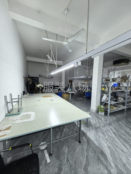 全部低价转让，海宁红色村小服装厂转让-第3张图片