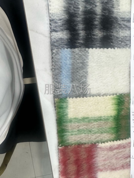 秋冬服裝爆款呢大衣，手感柔軟-第1張圖片