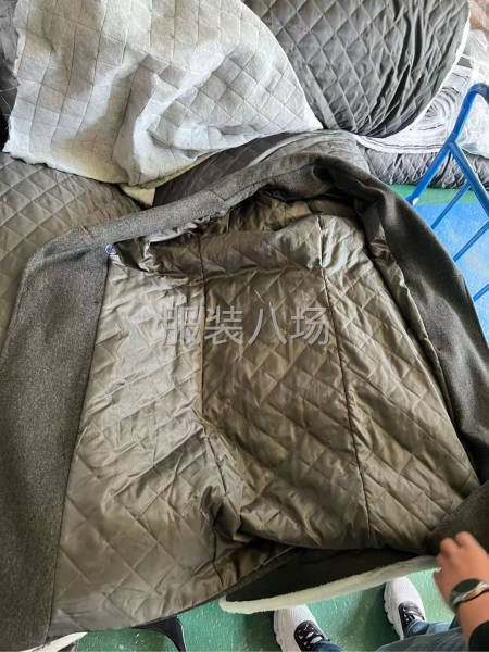 尋合適廠家，六個顏色四個型號一個顏色一萬件，兩批貨-第2張圖片