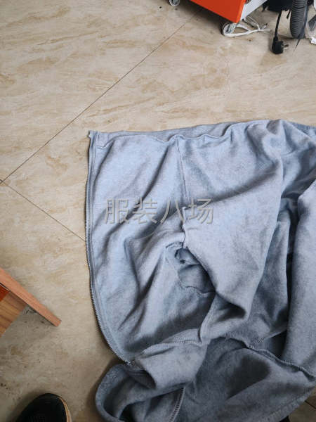 外套外发长年有货-第5张图片