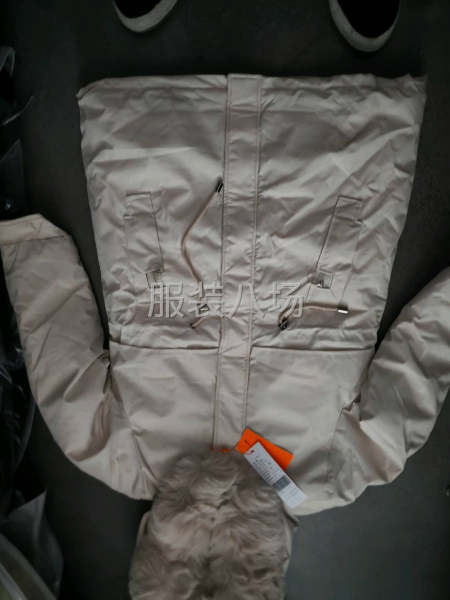 棉服整款杂款处理-第1张图片