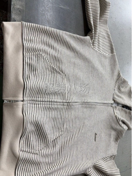 主做衛衣跟簡單外套-第3張圖片