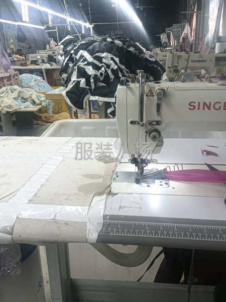 主做：羽絨服，棒球服，沖峰衣，紗裙-第3張圖片