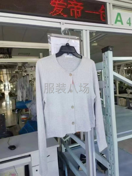 橫店最大服裝廠愛帝招聘流水車工-第2張圖片