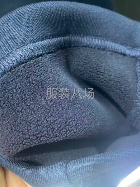 露露 復(fù)合搖粒絨600克 平腳直筒褲-第3張圖片