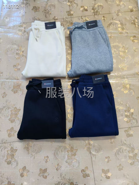 露露 復(fù)合搖粒絨600克 平腳直筒褲-第7張圖片