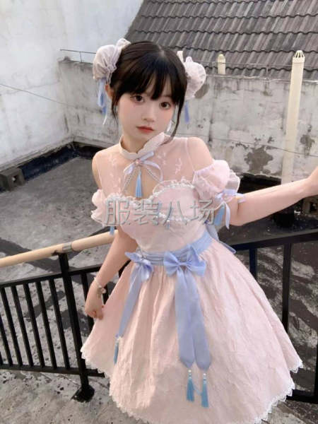 承接，裙子，沖鋒衣，風衣，各種服裝-第9張圖片