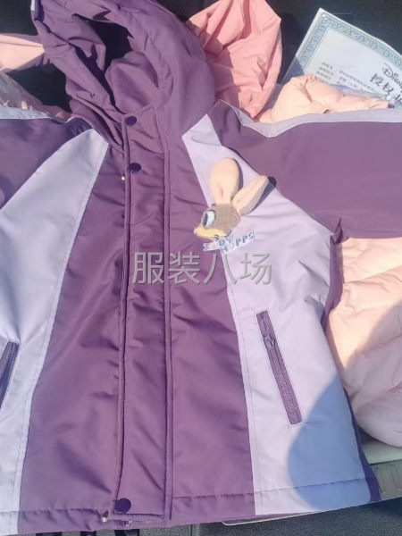 本廠主要加工沖鋒衣   校服   工裝褲  褲子   童裝-第1張圖片