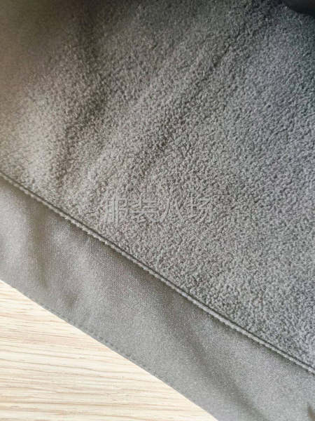 高品質(zhì)加絨軟殼清倉處理-第9張圖片
