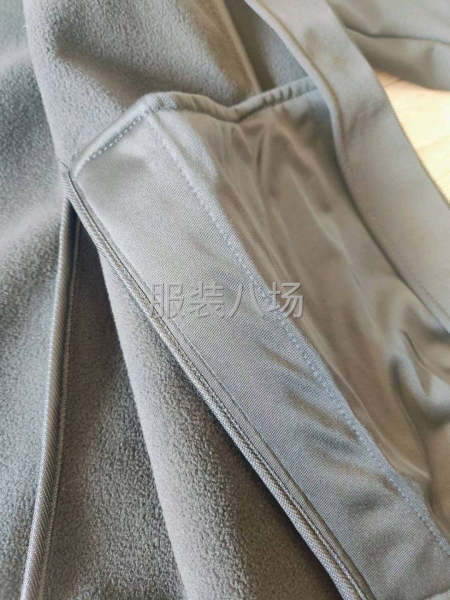 高品質(zhì)加絨軟殼清倉處理-第8張圖片