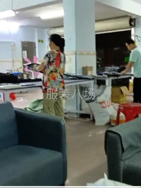 千影服裝番禺專業尾部-第1張圖片