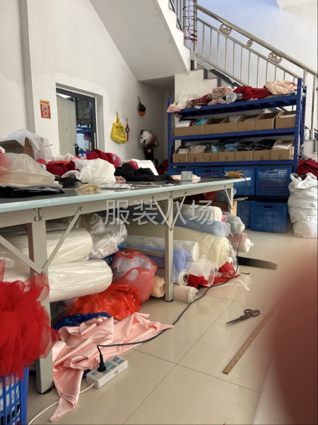 小工作室承接各種婚紗禮服演出服童裝漢服頭紗配飾-第2張圖片