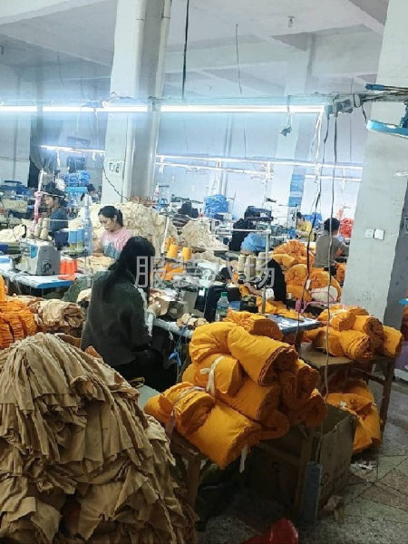 工廠常年做文化衫，圓領衫系列，工價絕對優勢，量大跑量歡迎來談-第1張圖片