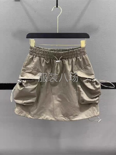 休閑時裝女裝裁片外發(fā)長期外發(fā)找靠譜的合作加工廠-第1張圖片