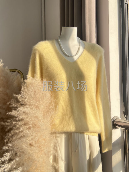 桐乡眼前服饰-专业针织毛衣工厂，可供款，可定制-第2张图片