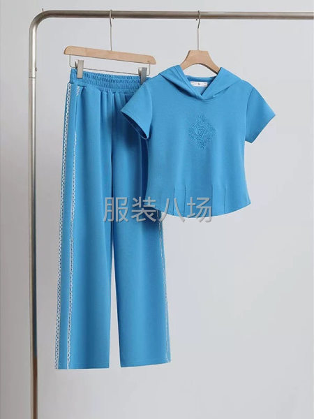 招聘车间主管 女生-第2张图片