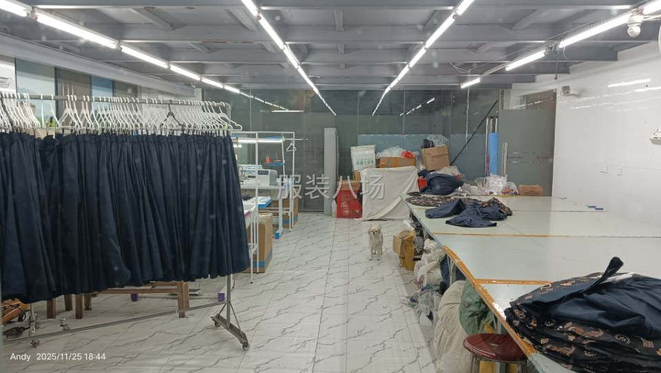 二线品牌服装来料加工或包工包料。-第1张图片