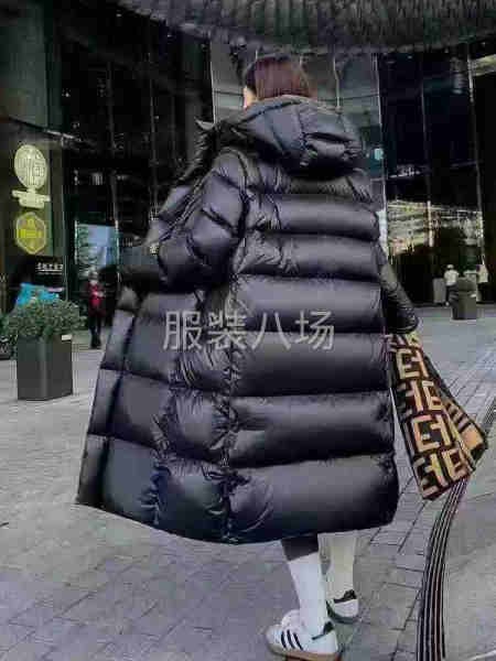 此款羽絨服工廠老板抵賬過來的，價格低需要的來私聊-第2張圖片