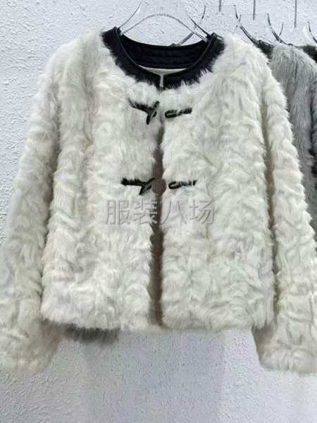 承接各種皮毛一體衣服-第1張圖片