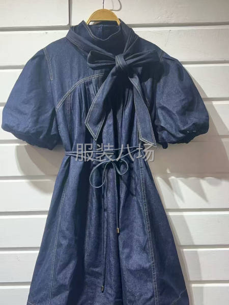 有2000件牛仔裙外发-第2张图片