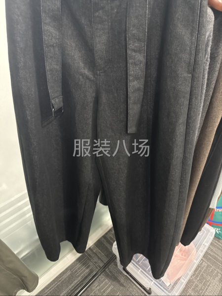 寻半精品偏上专业做裤子-第2张图片