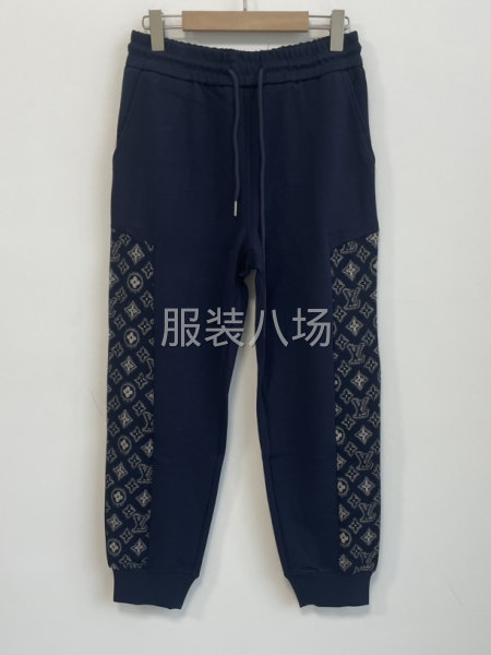 大牌工厂直批套装-第4张图片