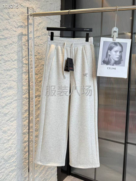 工厂直销冬季女款长裤 爆款 宽松版-第9张图片